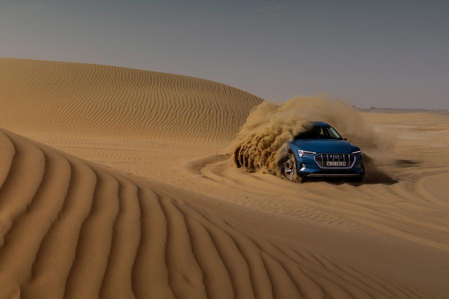  Audi e-tron 55 Quattro 2019 года  (WW) (фото 138 из 452)